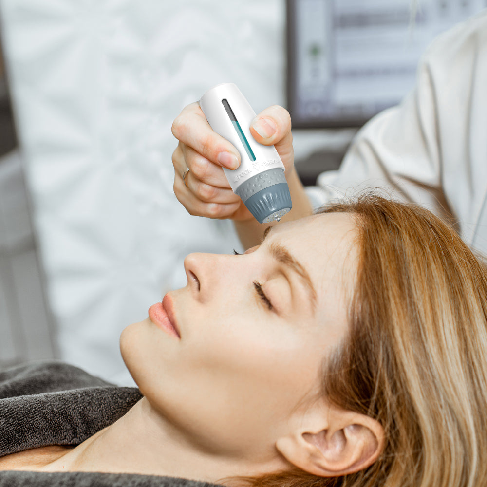 Biopen Bio 6 Microneedle Stamp pour la pousse des cheveux avec EMS et lumière LED